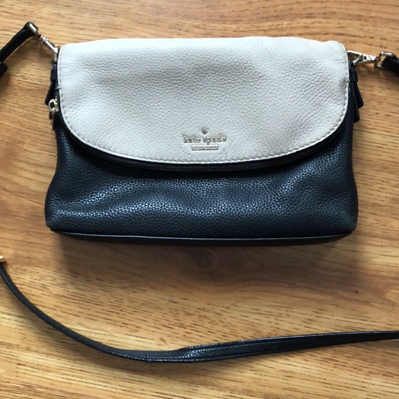 Kate Spade Jackson Street Harlyn Leather Crossbody Bag - Picture 3 of 12